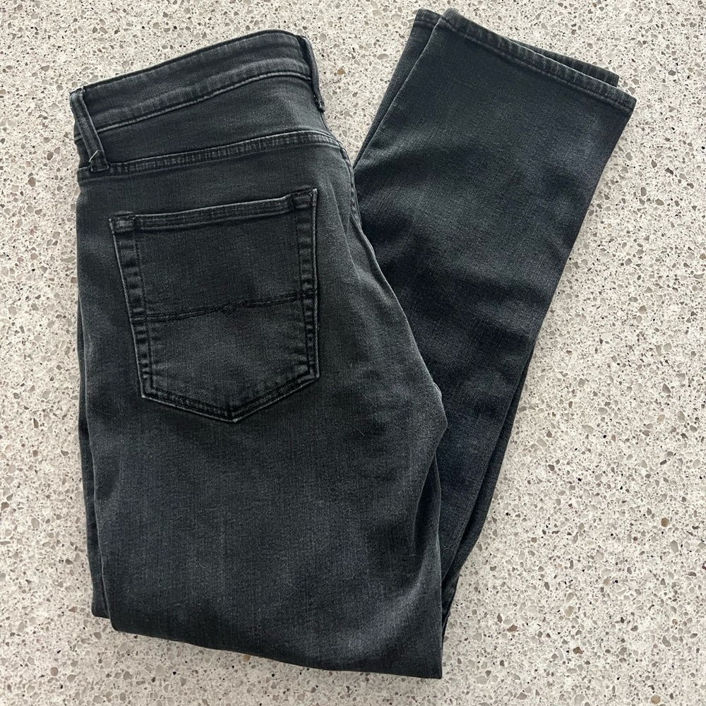Black men’s lucky brand jeans